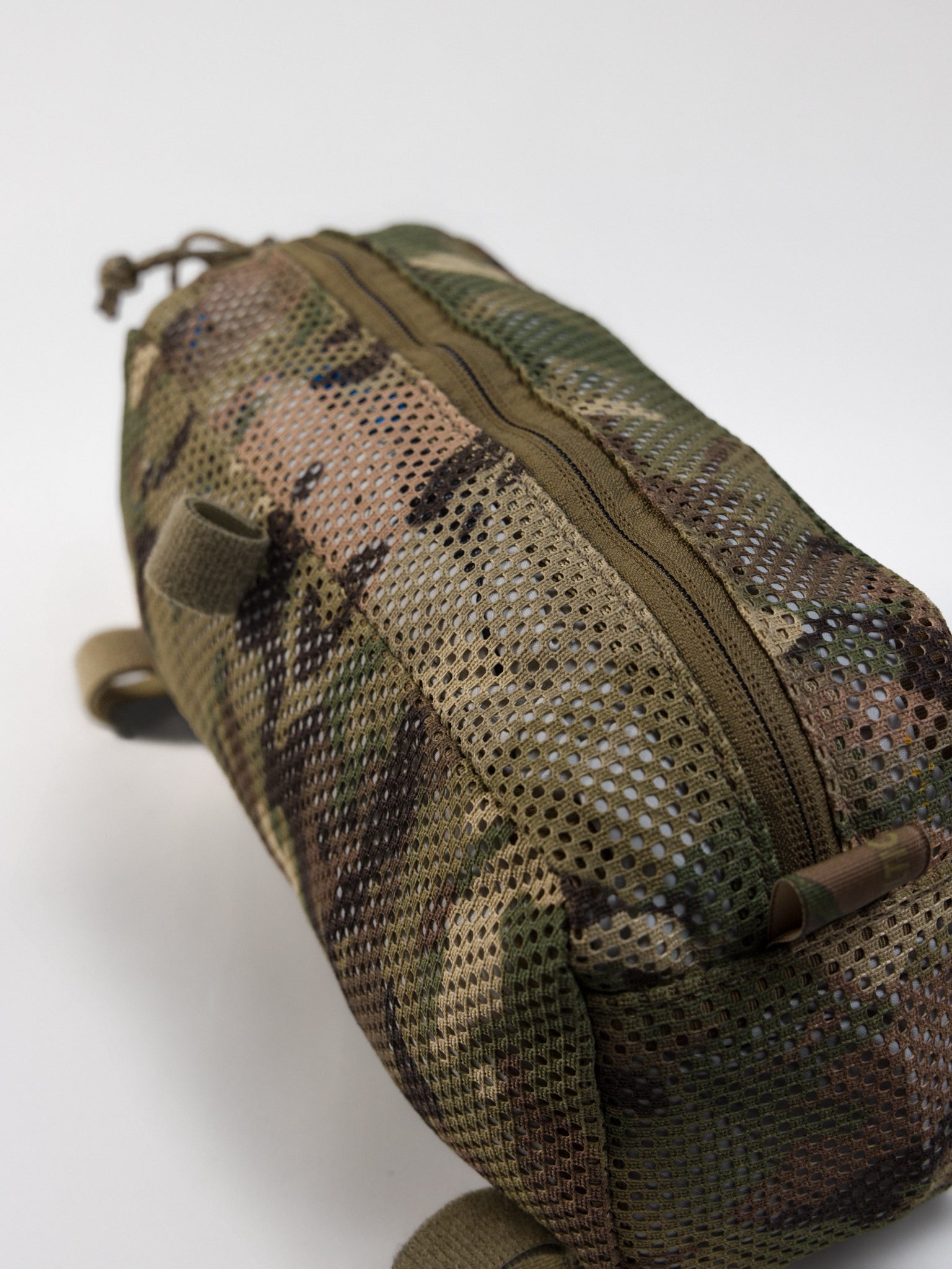 Alice Frame Mesh Pouch