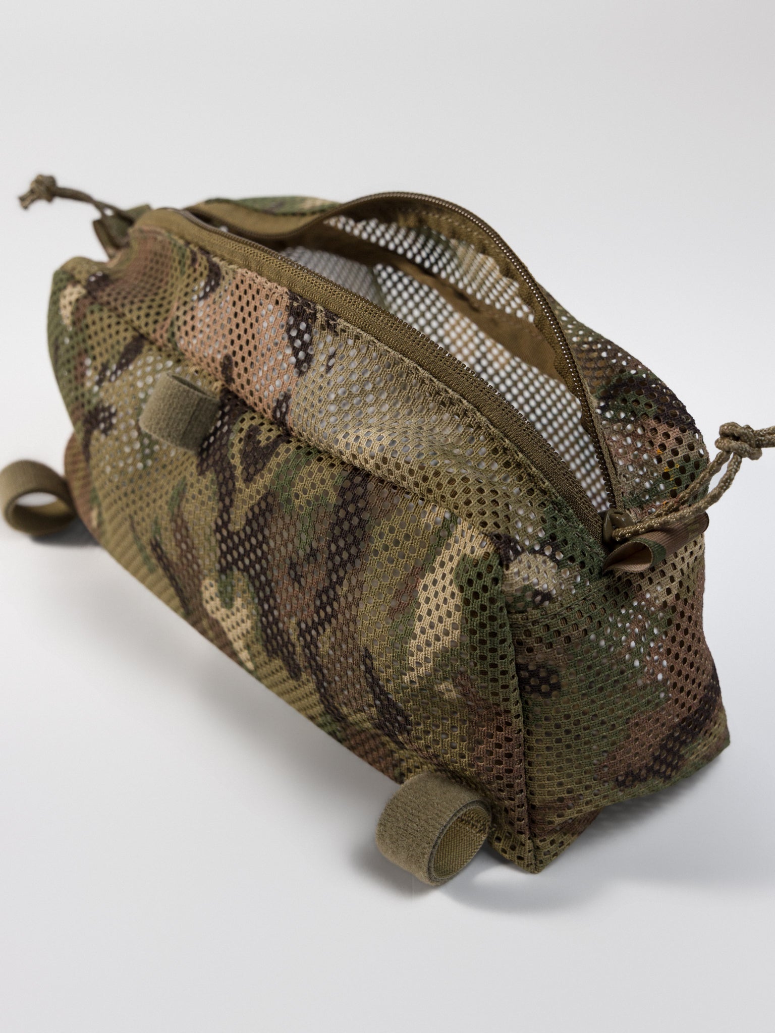 Alice Frame Mesh Pouch