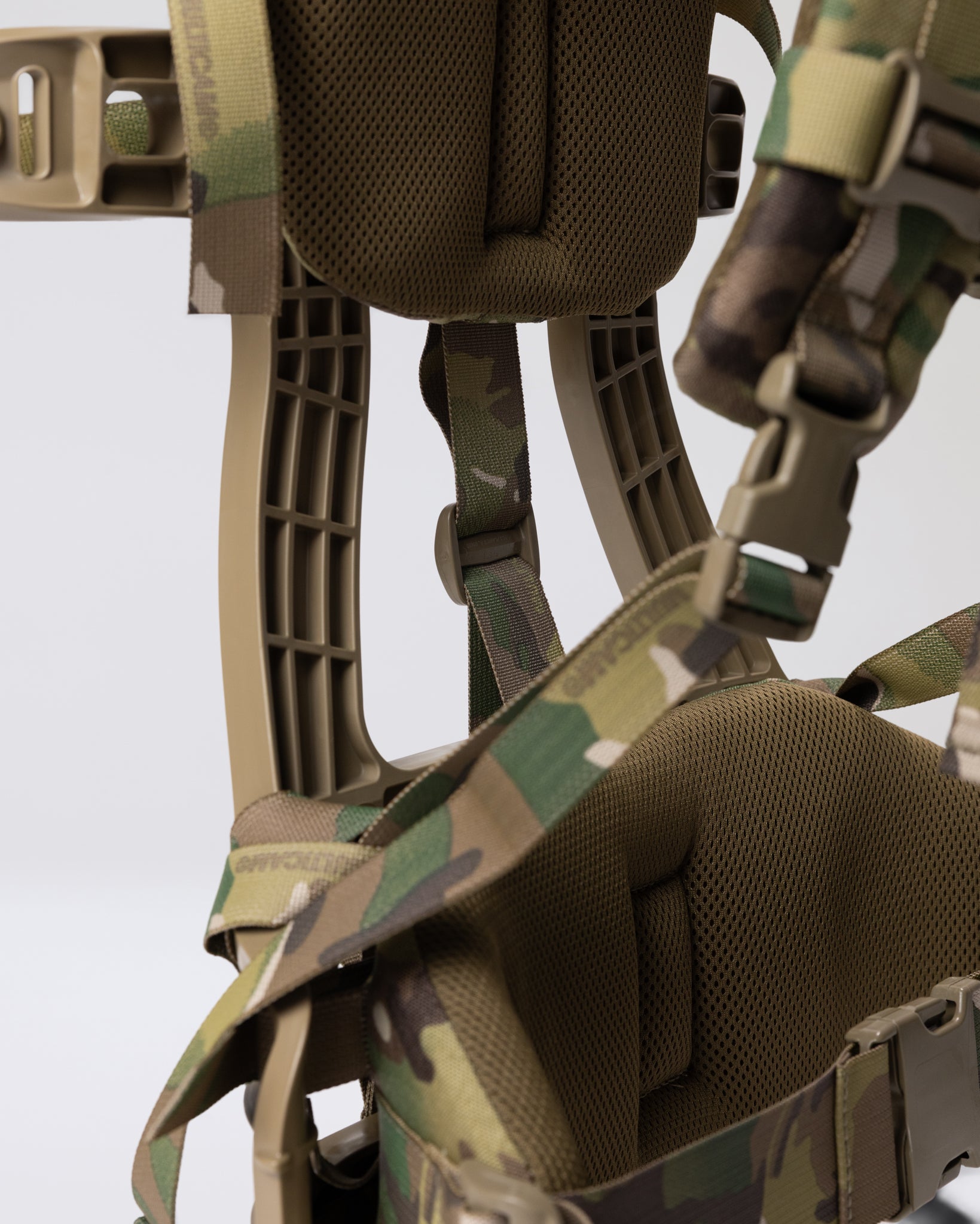 DEI 1606MC Frame and Compatible Straps With Hip Pad