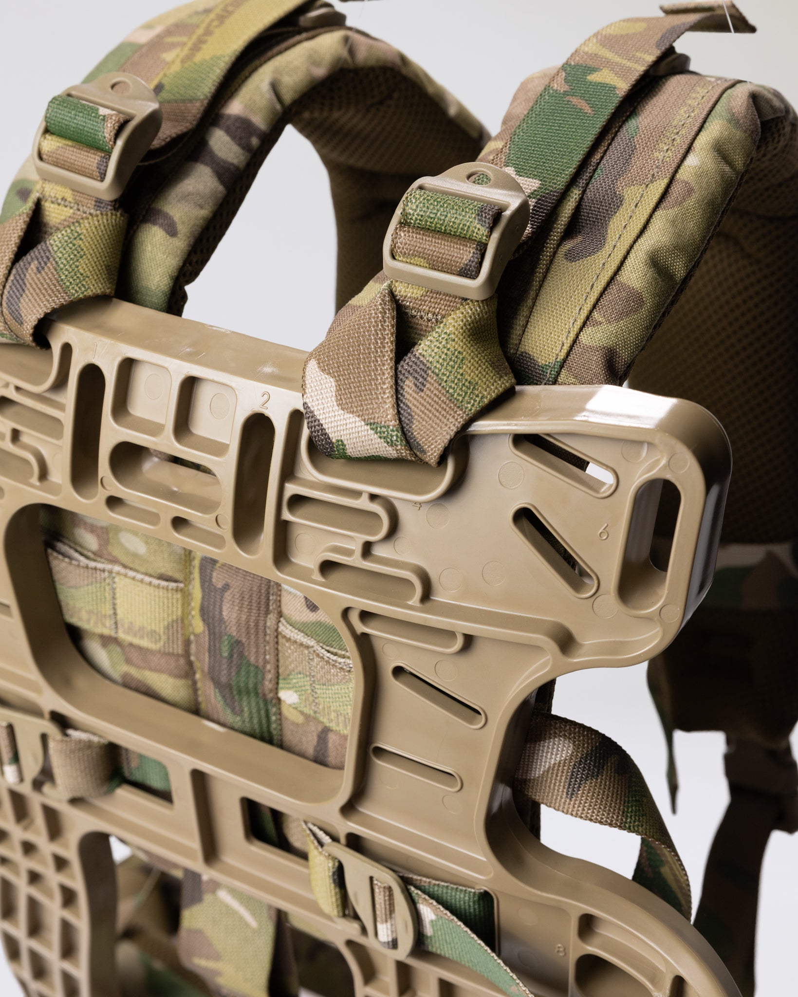 DEI 1606MC Compatible Straps With Hip Pad